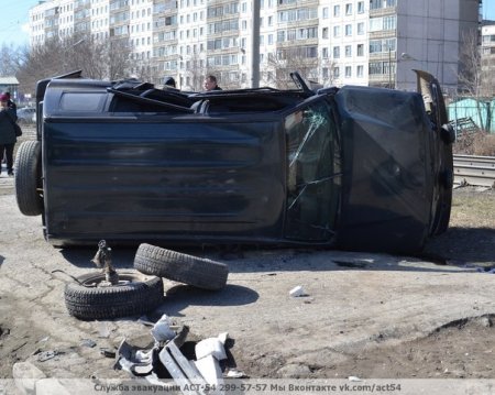 Легковушка протаранила джип на ГБШ