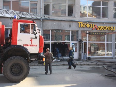 Пожарные потушили салон МТС на ул. Ленина