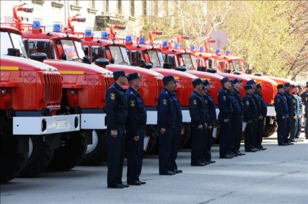 Пожарные получили 15 новых автоцистерн