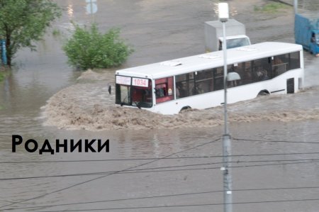 На дорогах Новосибирска потоп и рекордные пробки