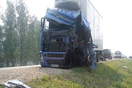 Барнаульский дальнобойщик погиб в ДТП под Новосибирском