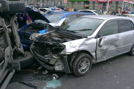 ДТП в центре Новосибирска парализовало движение на несколько часов