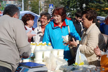 Осенние ярмарки разварачивают торговлю в Новосибирске