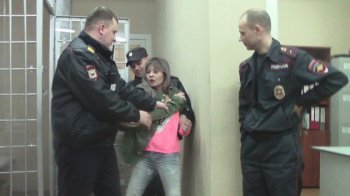 Дебош в аэропорту может стоить женщине 5 лет тюрьмы