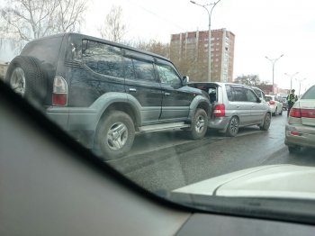 На Бердском шоссе произошло ДТП с участием пять автомобилей